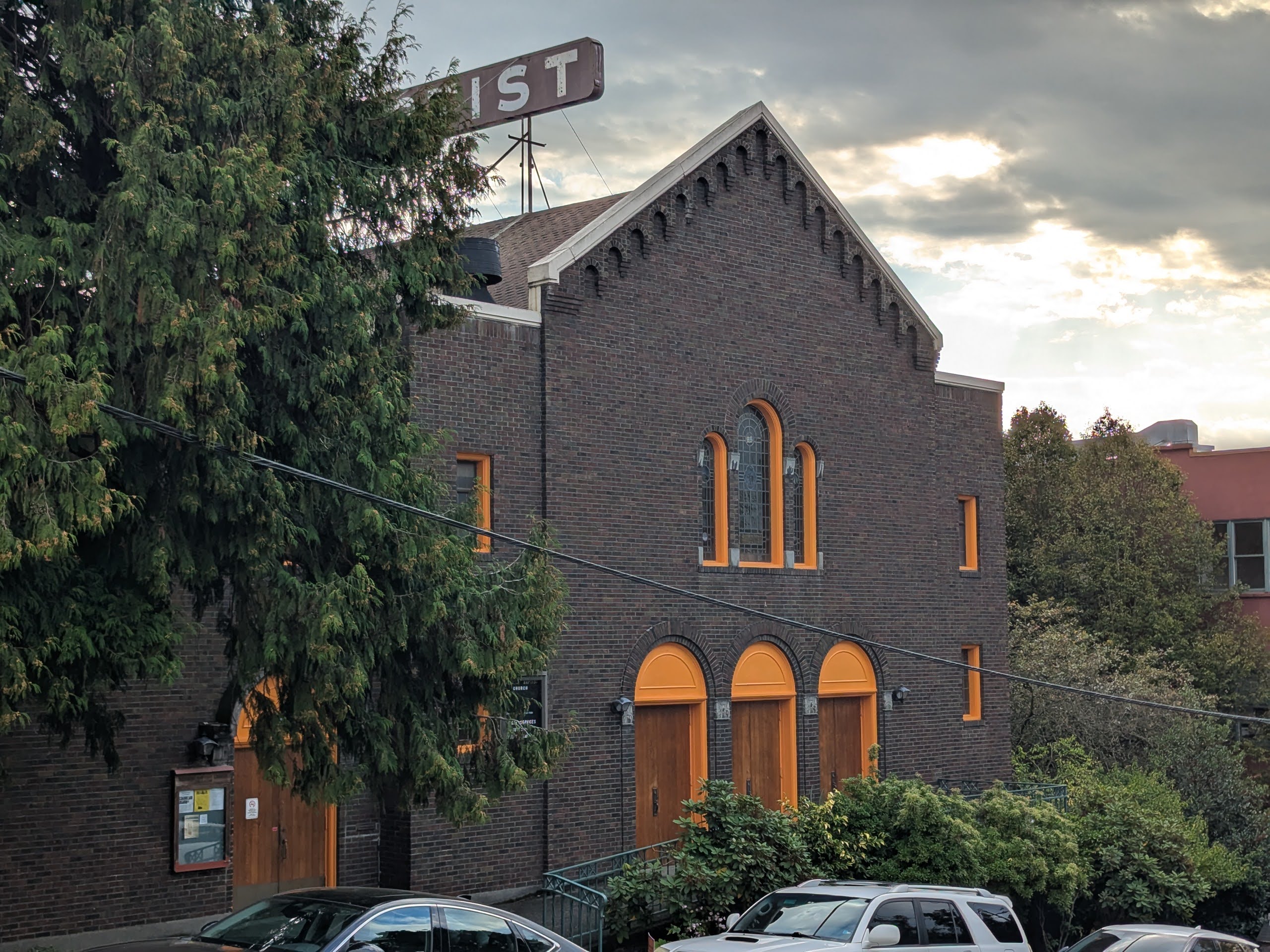 Fremont Baptist Church invites neighbors to give, sing, and serve this season