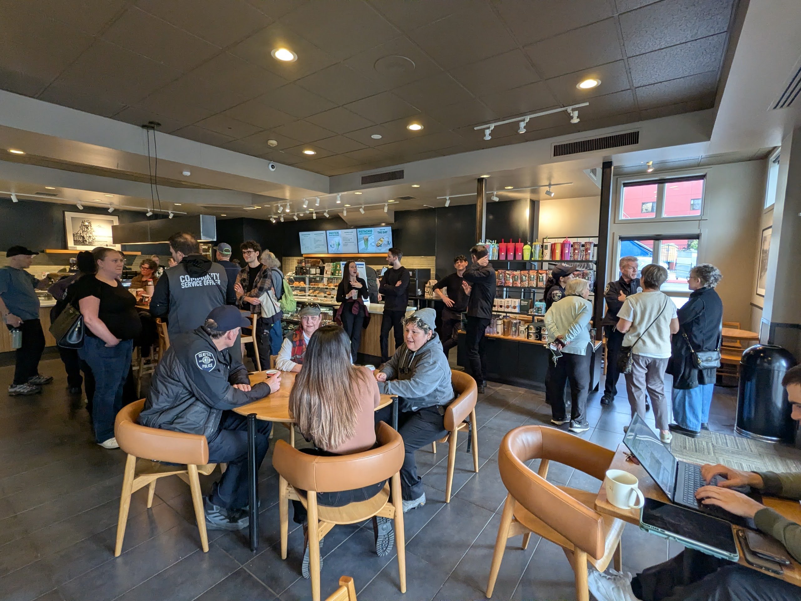 Coffee with a Cop returns to Green Lake, may come to Fremont