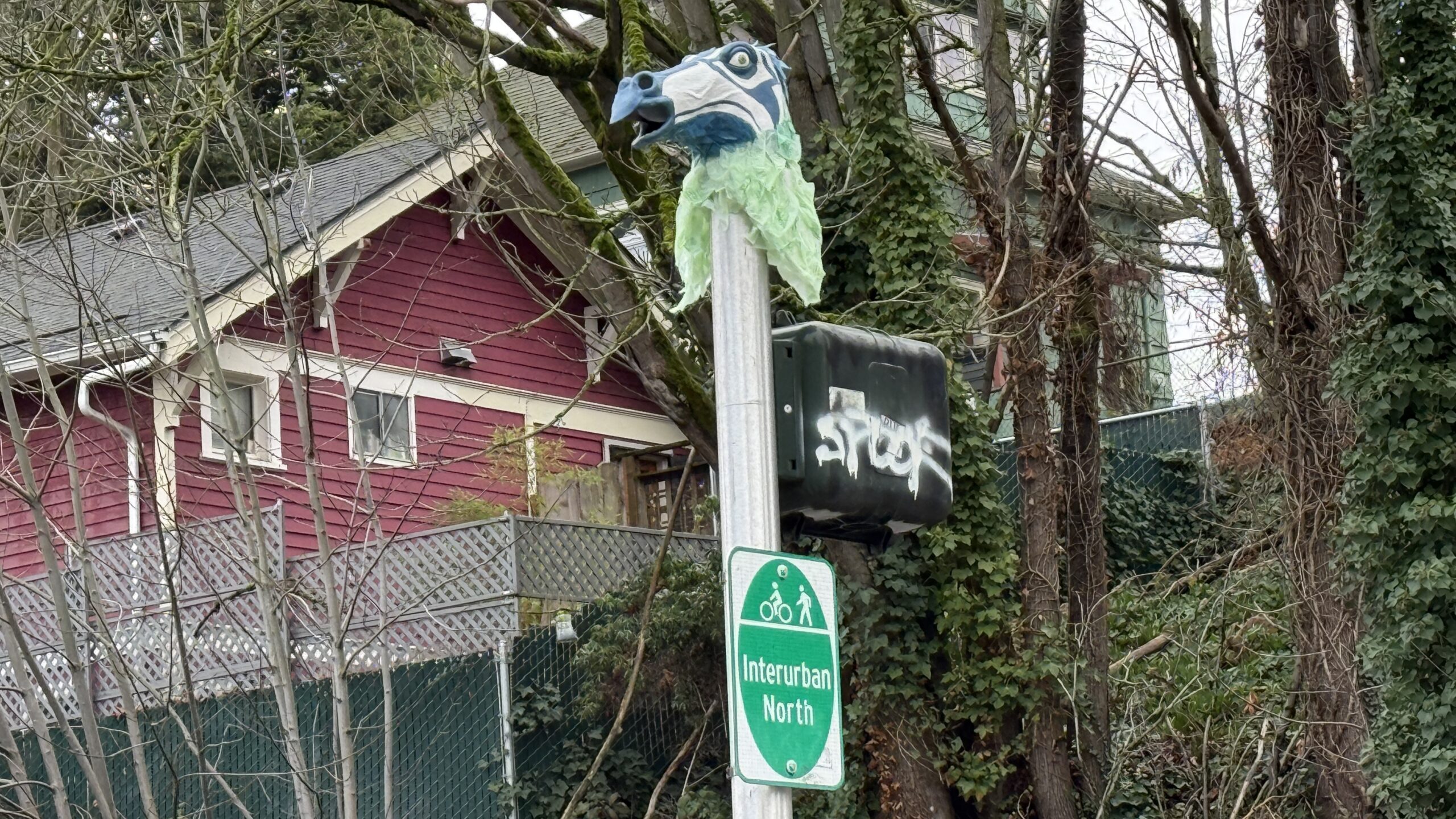 Fremont in the Wild: Neigh-borhood shows super bowl spirit
