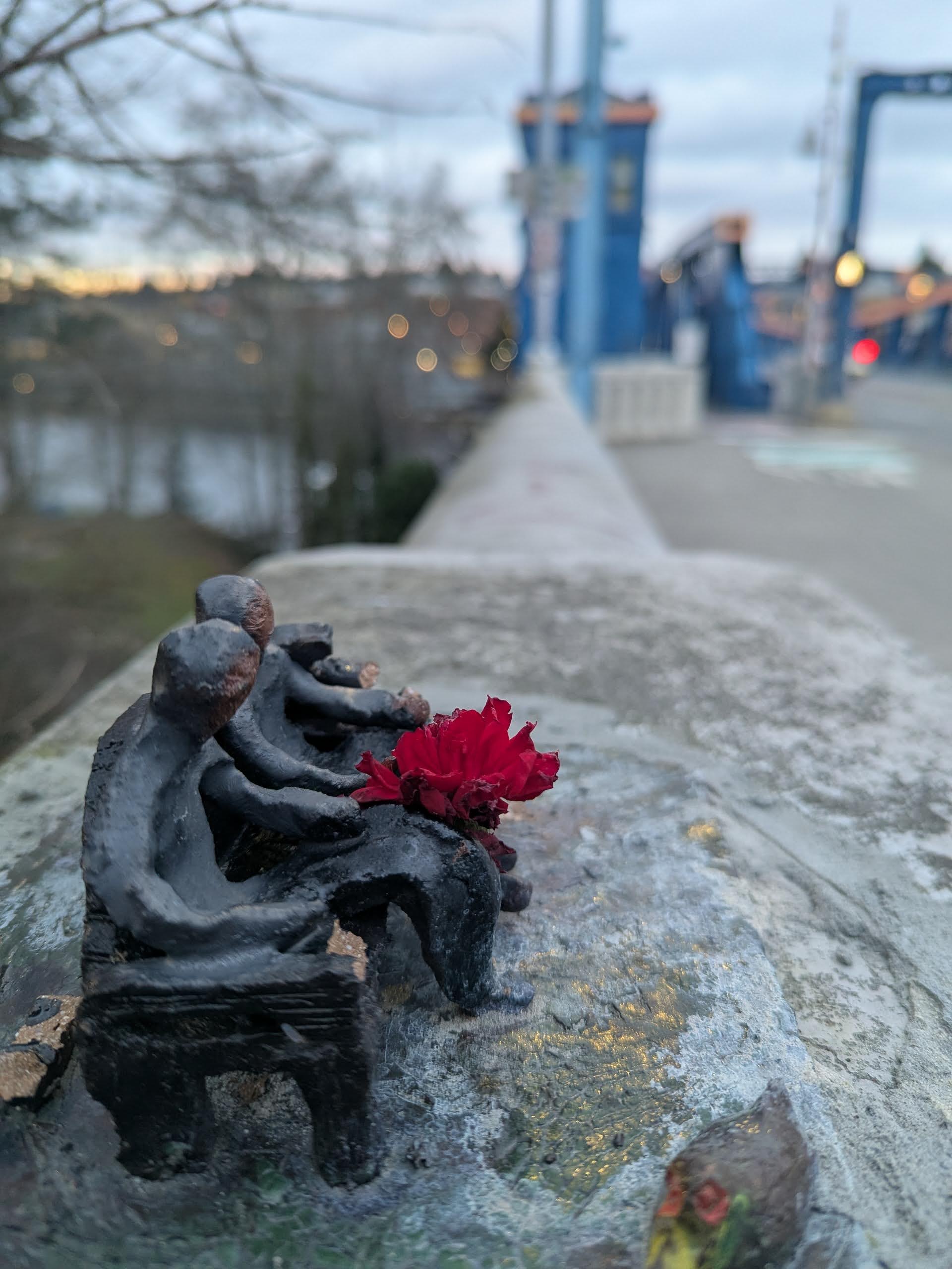 Fremont in the Wild: The mystery bench people