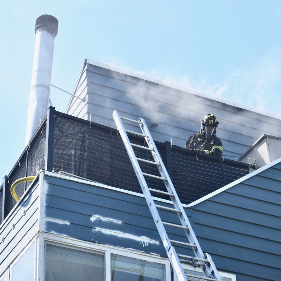 Two-alarm fire breaks out on Linden